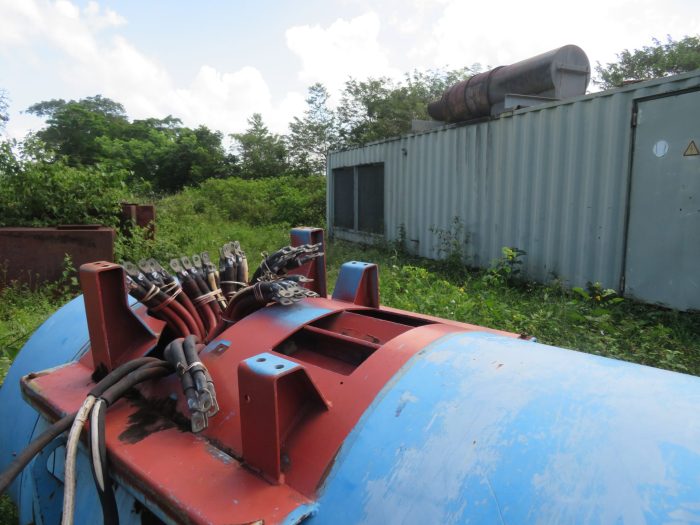 Planta eléctrica inoperativa en Santa Catalina Amazon Underworld