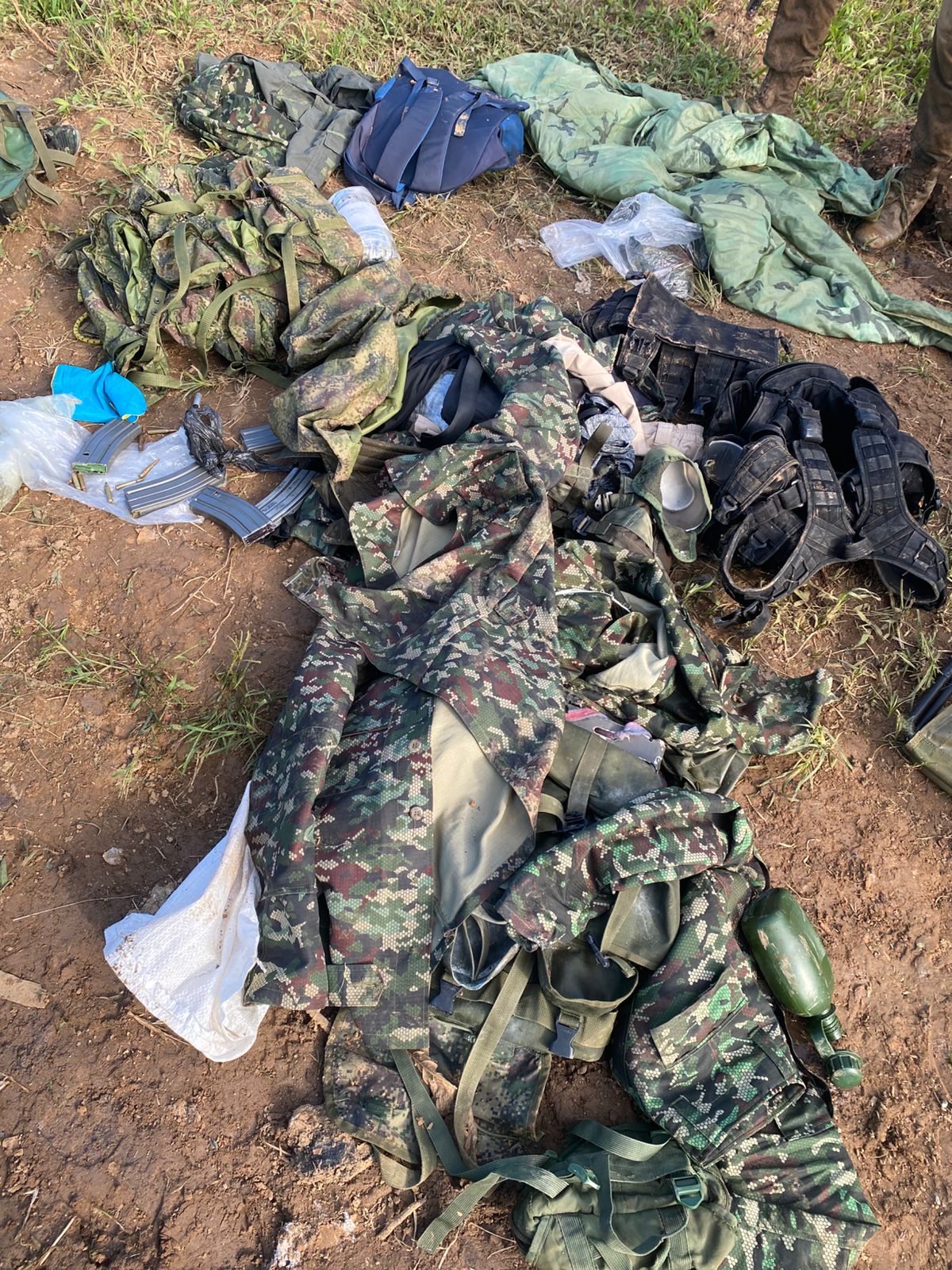 Implementos soldados asesinados mayo 2025 Amazonía Ecuador_Crédito Ejército de Ecuador